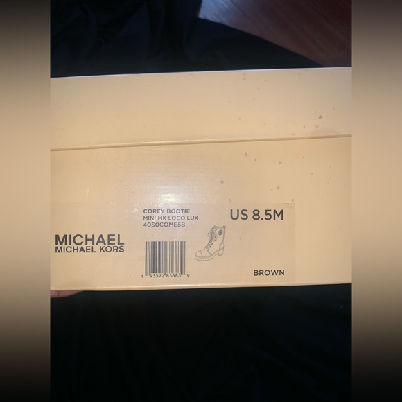 Michael Kors Boots - Picture 4 of 10